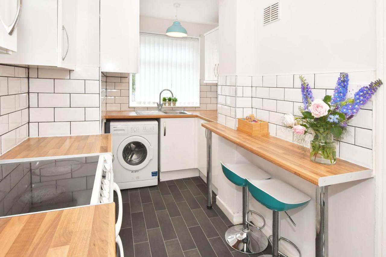 Wistaston House By Yourstays 5 Double Bedrooms And 2 Bathrooms, Great For Groups! Book Now! 克鲁 外观 照片