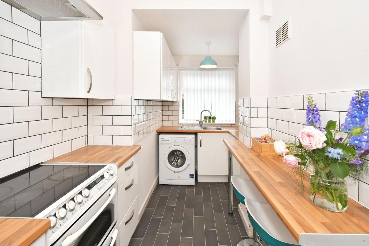 Wistaston House By Yourstays 5 Double Bedrooms And 2 Bathrooms, Great For Groups! Book Now! 克鲁 外观 照片