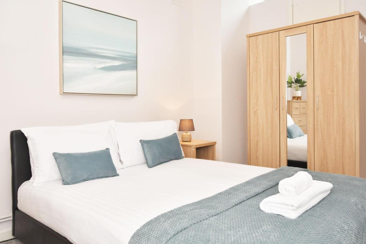 Wistaston House By Yourstays 5 Double Bedrooms And 2 Bathrooms, Great For Groups! Book Now! 克鲁 外观 照片